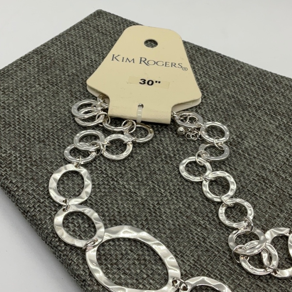Kim Rogers Hammered Disk Silver-tone Necklace - Picture 2 of 4